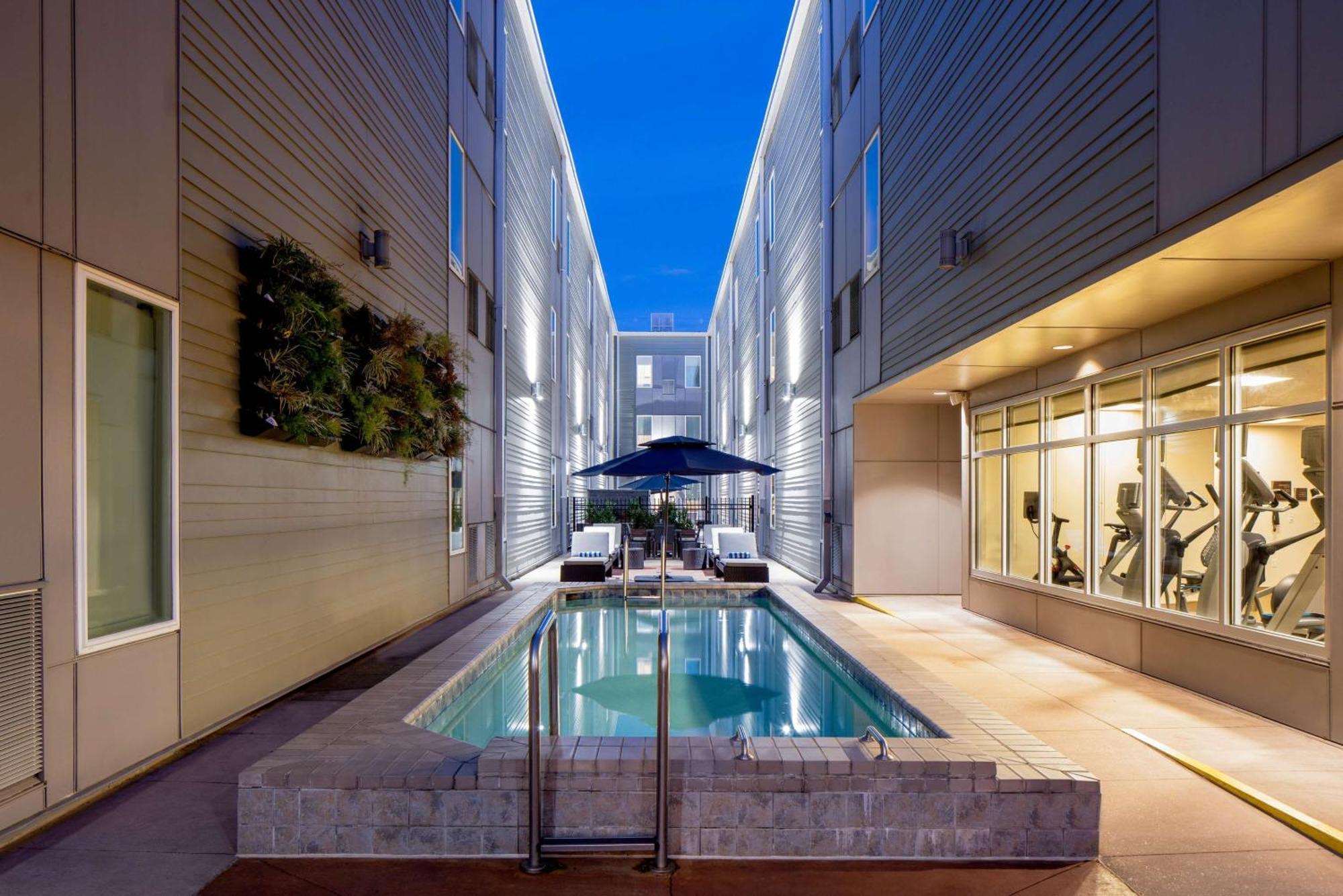 Homewood Suites By Hilton New Orleans French Quarter Exterior photo
